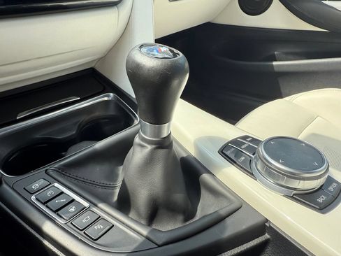 Used 2019 BMW M4 Coupe w/ Competition Package RWD image 22