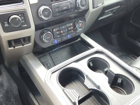 Used 2021 Ford F250 Lariat w/ Tremor Off-Road Package AWD/4WD image 25