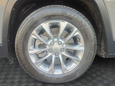 Used 2021 Jeep Cherokee Latitude Lux w/ Comfort/Convenience Group image 23