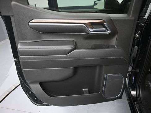 Used 2023 Chevrolet Silverado 1500 LT AWD/4WD image 28