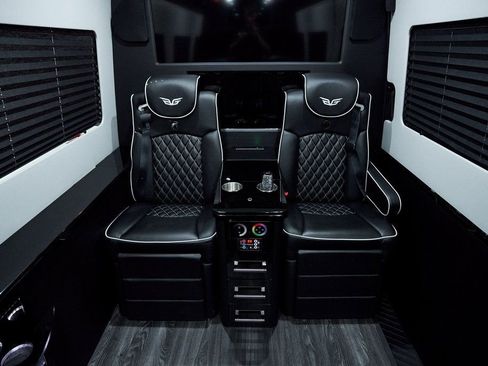 Used 2017 Mercedes-Benz Sprinter 3500 image 61