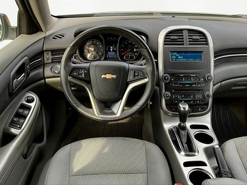 Used 2016 Chevrolet Malibu LS image 5