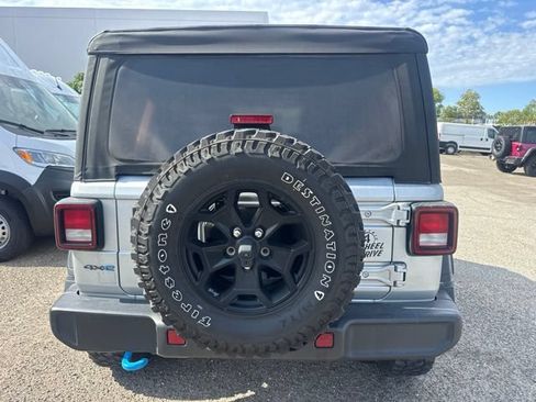 Used 2023 Jeep Wrangler Unlimited AWD/4WD image 6