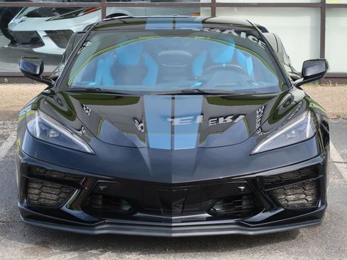 Used 2021 Chevrolet Corvette Stingray Premium Conv w/ Z51 Performance Package image 4