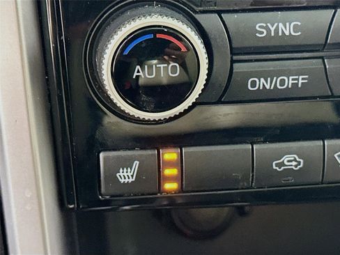 Used 2020 Subaru Ascent Limited w/ Technology Package image 26