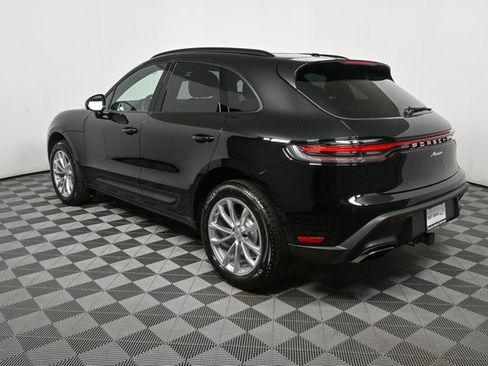 Used 2025 Porsche Macan image 3