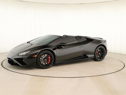 Used 2022 Lamborghini Huracan EVO image 13