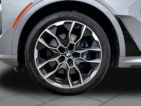 Used 2023 BMW X7 xDrive40i w/ Executive Package AWD/4WD image 12