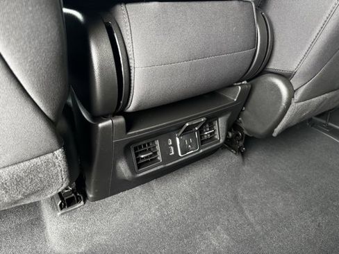 Used 2024 Chevrolet Silverado 3500 LT w/ Convenience Package image 7