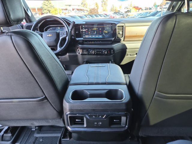 Used 2024 Chevrolet Silverado 3500 High Country AWD/4WD image 21