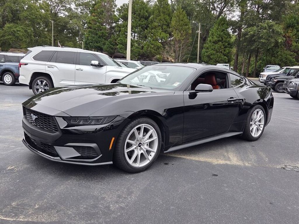 Used 2026 Ford Mustang Premium RWD image 3