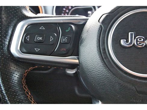 Used 2021 Jeep Gladiator Mojave AWD/4WD image 18