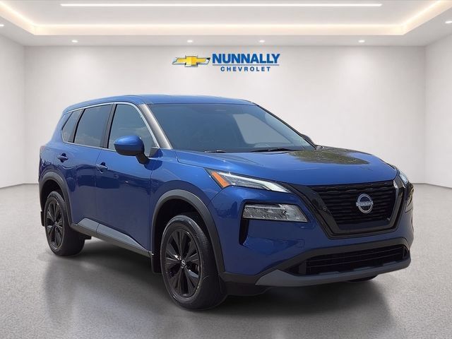 Used 2023 Nissan Rogue SV FWD image 7