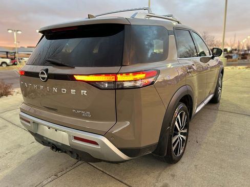 Used 2023 Nissan Pathfinder Platinum image 6