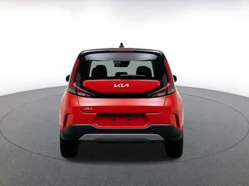 Used 2025 Kia Soul LX w/ LX Technology Package FWD image 8