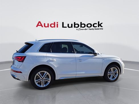 Certified 2024 Audi Q5 e Premium image 8