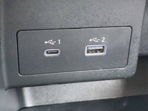 Used 2023 Nissan Kicks SR FWD image 21
