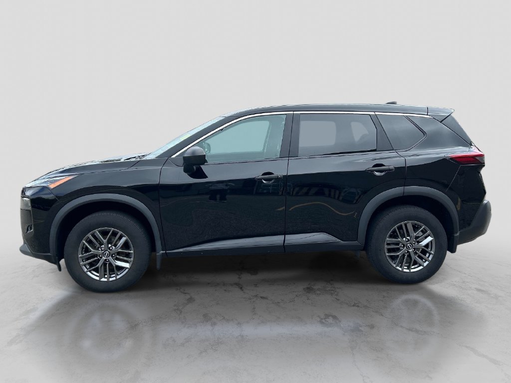 Certified 2023 Nissan Rogue S AWD/4WD image 2