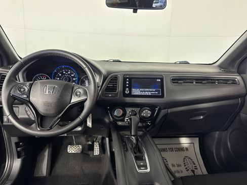 Used 2020 Honda HR-V Sport image 18