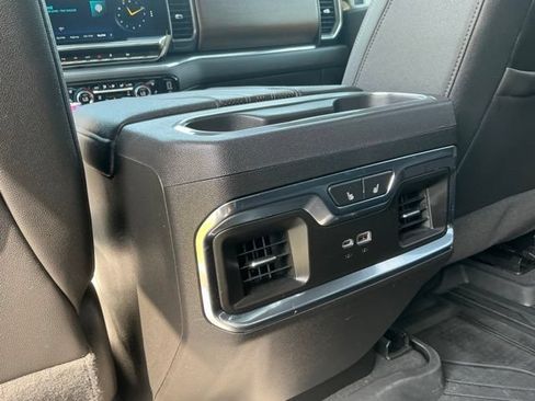 Used 2024 Chevrolet Silverado 1500 High Country w/ High Country Premium Package AWD/4WD image 39