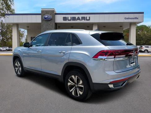 Used 2024 Volkswagen Atlas Cross Sport SE image 4