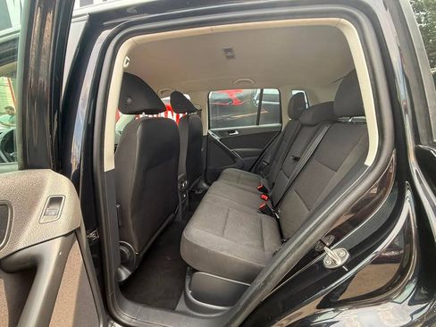 Used 2017 Volkswagen Tiguan Limited w/ Premium Package AWD/4WD image 15
