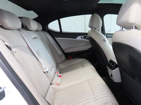 Used 2022 Genesis G70 2.0T w/ Prestige Package image 31