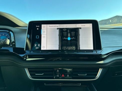 Used 2024 Volkswagen Atlas Cross Sport SE w/ Panoramic Sunroof Package image 34