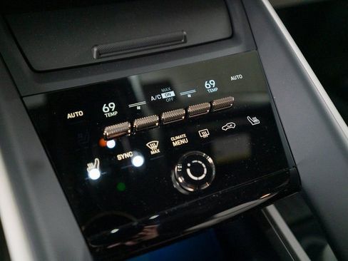 New 2025 Porsche Macan Turbo Electric image 30