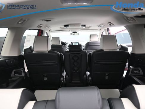 New 2026 Honda Odyssey Elite image 17