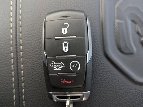 New 2026 RAM 3500 Laramie AWD/4WD image 30