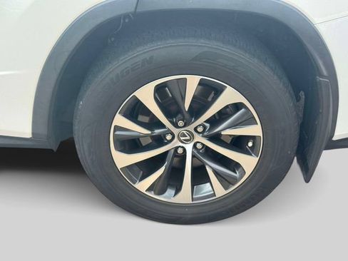 Used 2020 Lexus RX 350L Premium w/ Premium Package AWD/4WD image 9