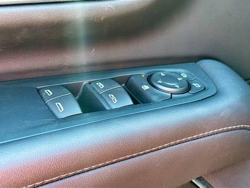 Used 2023 Chevrolet Tahoe LS AWD/4WD image 12