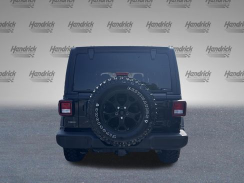 Used 2022 Jeep Wrangler Unlimited Sport AWD/4WD image 7
