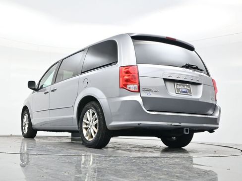 Used 2016 Dodge Grand Caravan SXT image 54