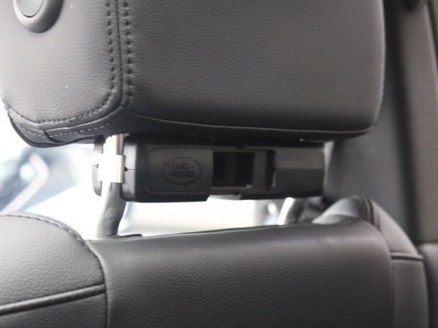 Certified 2025 Land Rover Range Rover Evoque Dynamic SE image 31