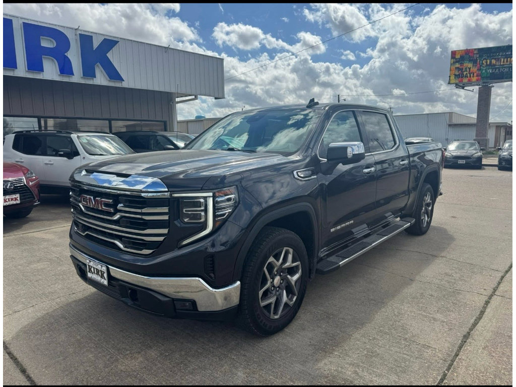 Used 2023 GMC Sierra 1500 SLT AWD/4WD image 1