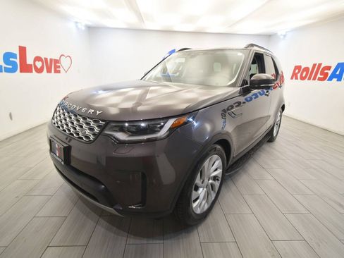 Used 2023 Land Rover Discovery S AWD/4WD image 1