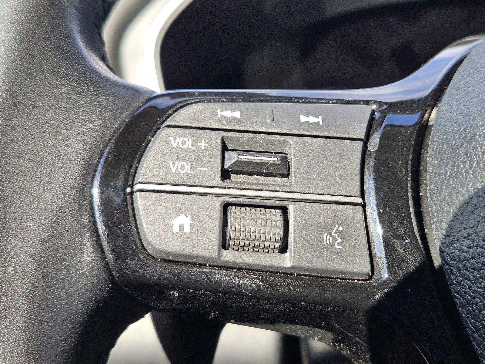 Used 2025 Honda Pilot EX-L image 25