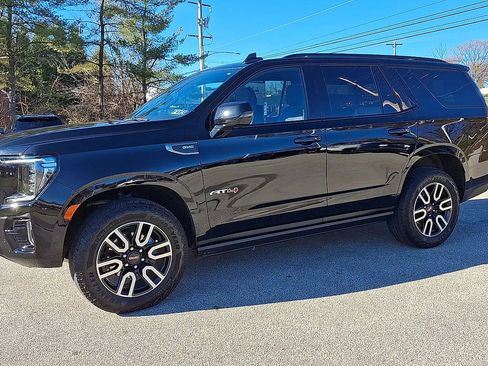 Used 2023 GMC Yukon AT4 image 5