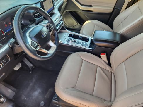 Used 2023 Ford Explorer XLT w/ Equipment Group 202A image 15