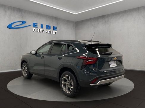 New 2026 Chevrolet Trax LT image 6