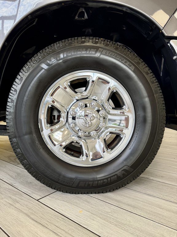 Used 2018 RAM 2500 Tradesman w/ Chrome Appearance Group RWD image 19