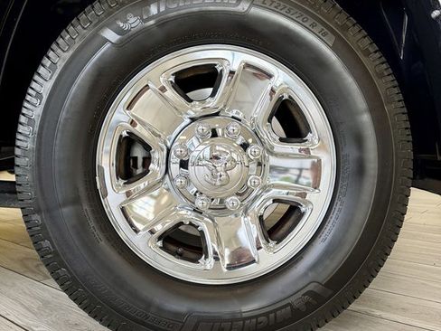 Used 2018 RAM 2500 Tradesman w/ Chrome Appearance Group RWD image 19