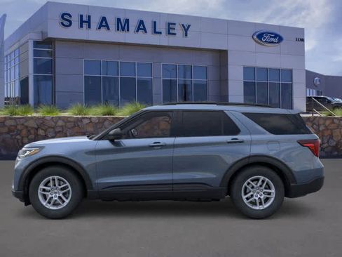 Used 2026 Ford Explorer Active w/ Active Comfort Package image 3