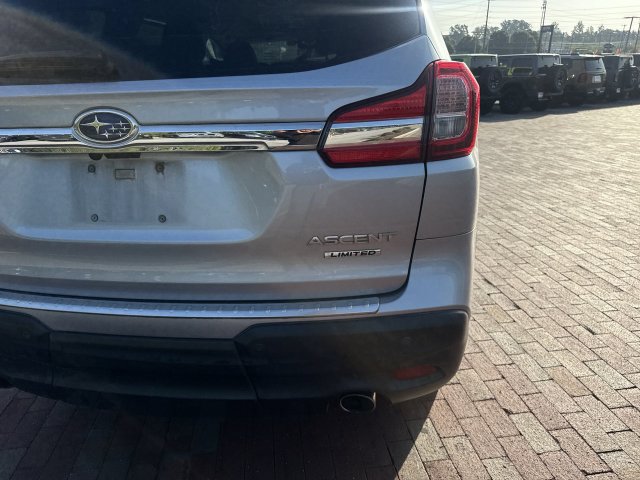 Used 2021 Subaru Ascent Limited w/ Technology Package AWD/4WD image 12