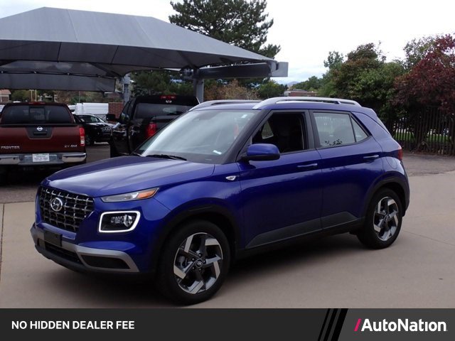 Used 2025 Hyundai Venue Limited FWD image 1