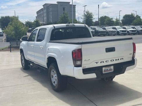 Used 2022 Toyota Tacoma SR AWD/4WD image 8