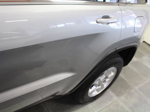 Used 2014 Jeep Grand Cherokee Laredo image 31