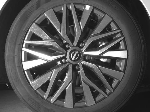 Used 2025 Nissan Altima 2.5 SV FWD image 13